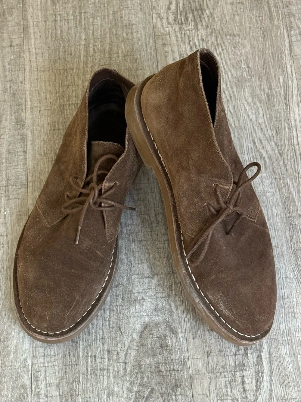 Men's Brown Suede Chukka Boots - Classic Lace-Up